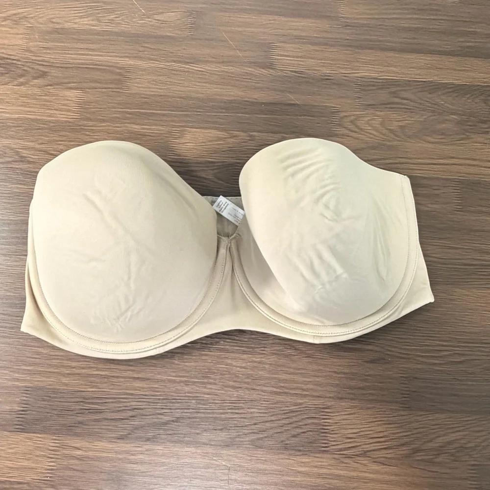 Cacique Lightly Lined Strapless Beige Bra Sz‎ 38F